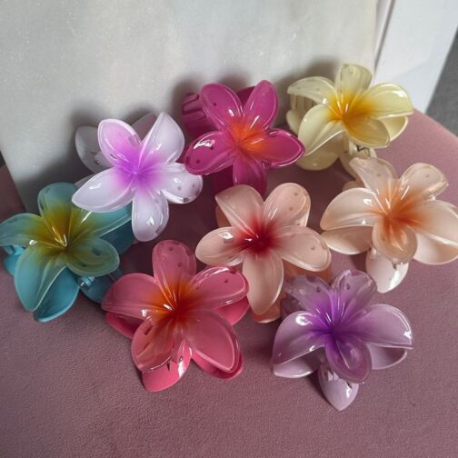 Flower claw clip